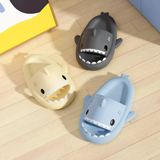 Pantuflas Feslishoet con diseño de tiburón, suaves, con plataforma de nube para playa, para mujer, para baño interior, sandalias de verano, para exterior, de EVA, para hombre