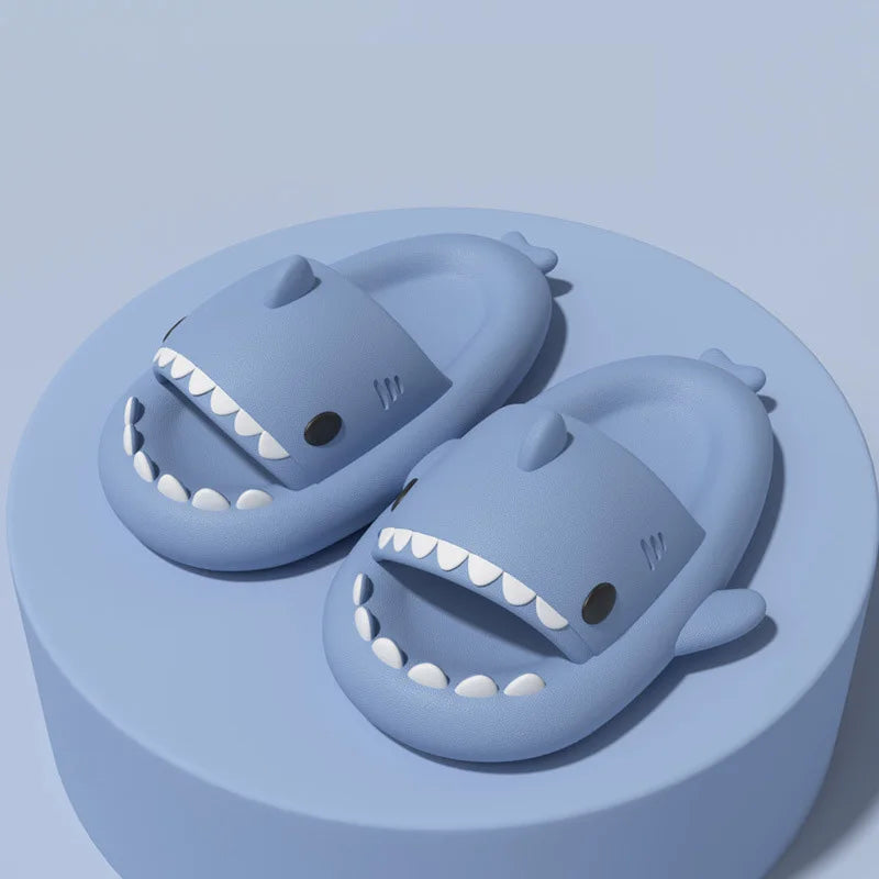 Pantuflas para niños, suela suave, con diseño de tiburón de dibujos animados, para mujer y hombre, para interior y exterior, de EVA, antideslizantes, para niños, sandalias.