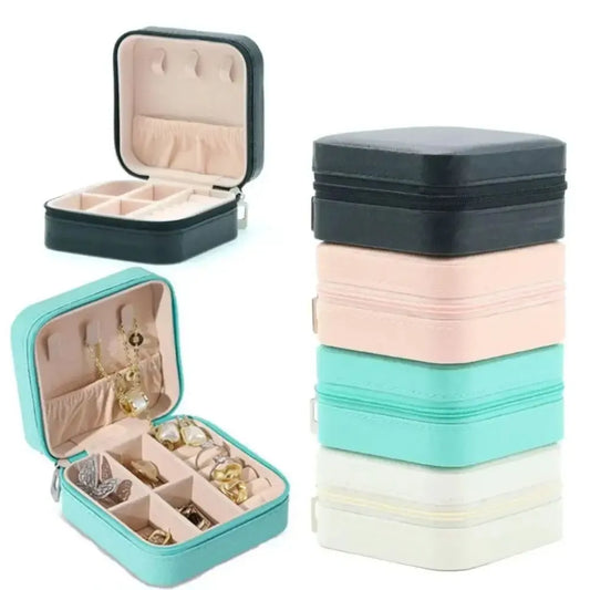 Mini joyero portátil para el hogar, organizador de anillos, expositor de cuero sintético para pendientes, collares y anillos, ideal para viajes y hogar.