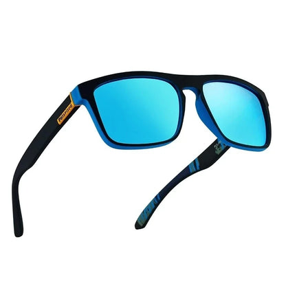 Un par de gafas polarizadas vintage de moda, gafas de lujo retro para conducir y pescar, gafas antideslumbrantes.
