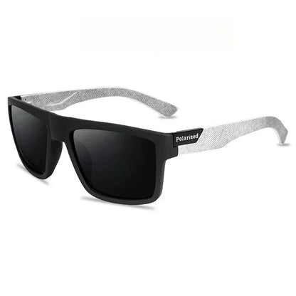 Un par de gafas polarizadas vintage de moda, gafas de lujo retro para conducir y pescar, gafas antideslumbrantes.