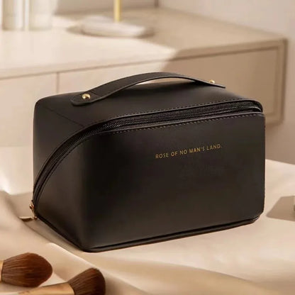 Bolsa de maquillaje de viaje portátil, impermeable, con almohada de cuero PU para mujer, bolsa de maquillaje de mano para que las mujeres la lleven.