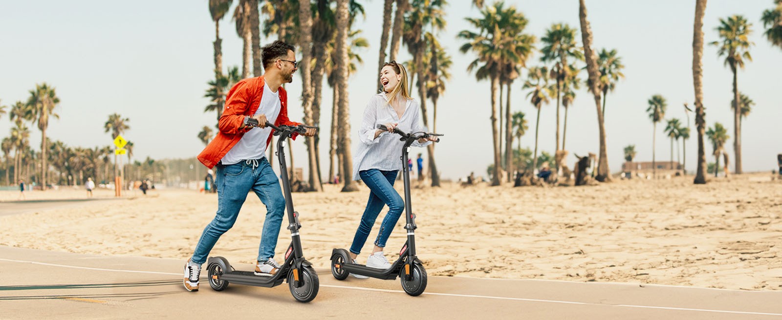 Atomi E20 Electric Scooter 8.5 inch Air Tire 250W Motor (Max Output 500W) 36V 7.5Ah Battery 30km Range Dual Brake 120kg