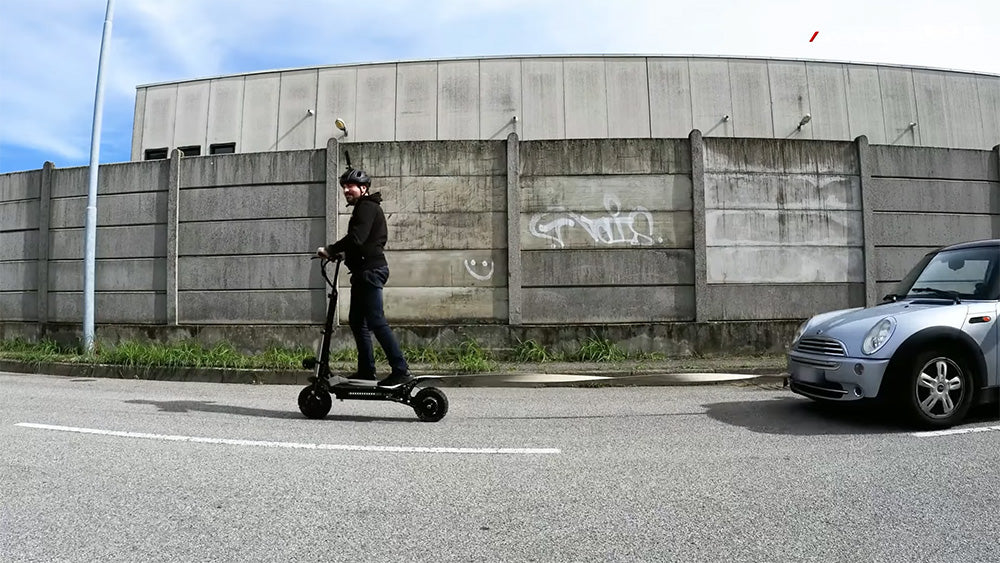 BOYUEDA S3-11 Electric Scooter, 3000W*2 Motor 85km/h Max Speed, 2280Wh Battery up to 120km Range, 11-inch Sawtooth Vaccum Off-road Tire, Dual Hydraulic Disc Brakes, Hydraulic damping, 45° Climbing LCD Display All-round Lighting and turn signal